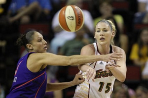 Lauren Jackson & Diana Taurasi Lauren Jackson & Diana Taurasi