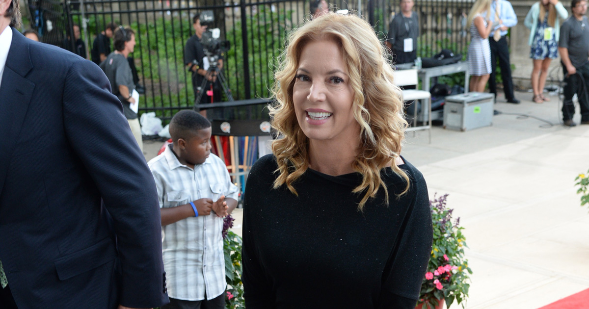 jeanie buss