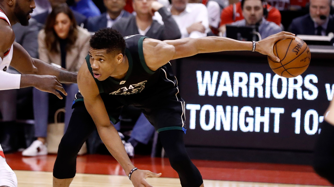 giannis antetokounmpo mvp