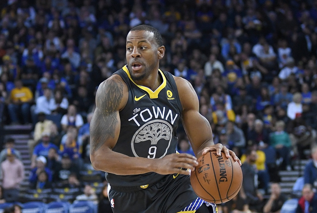 iguodala dinwiddie meeting referees