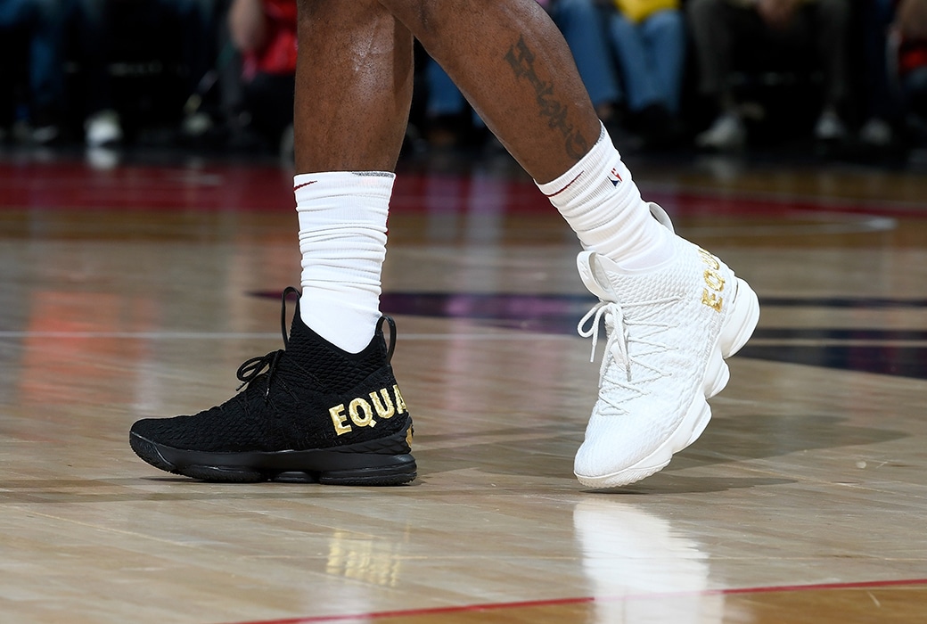 Nike LeBron 15
