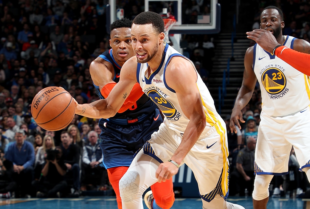 curry thompson warriors post up