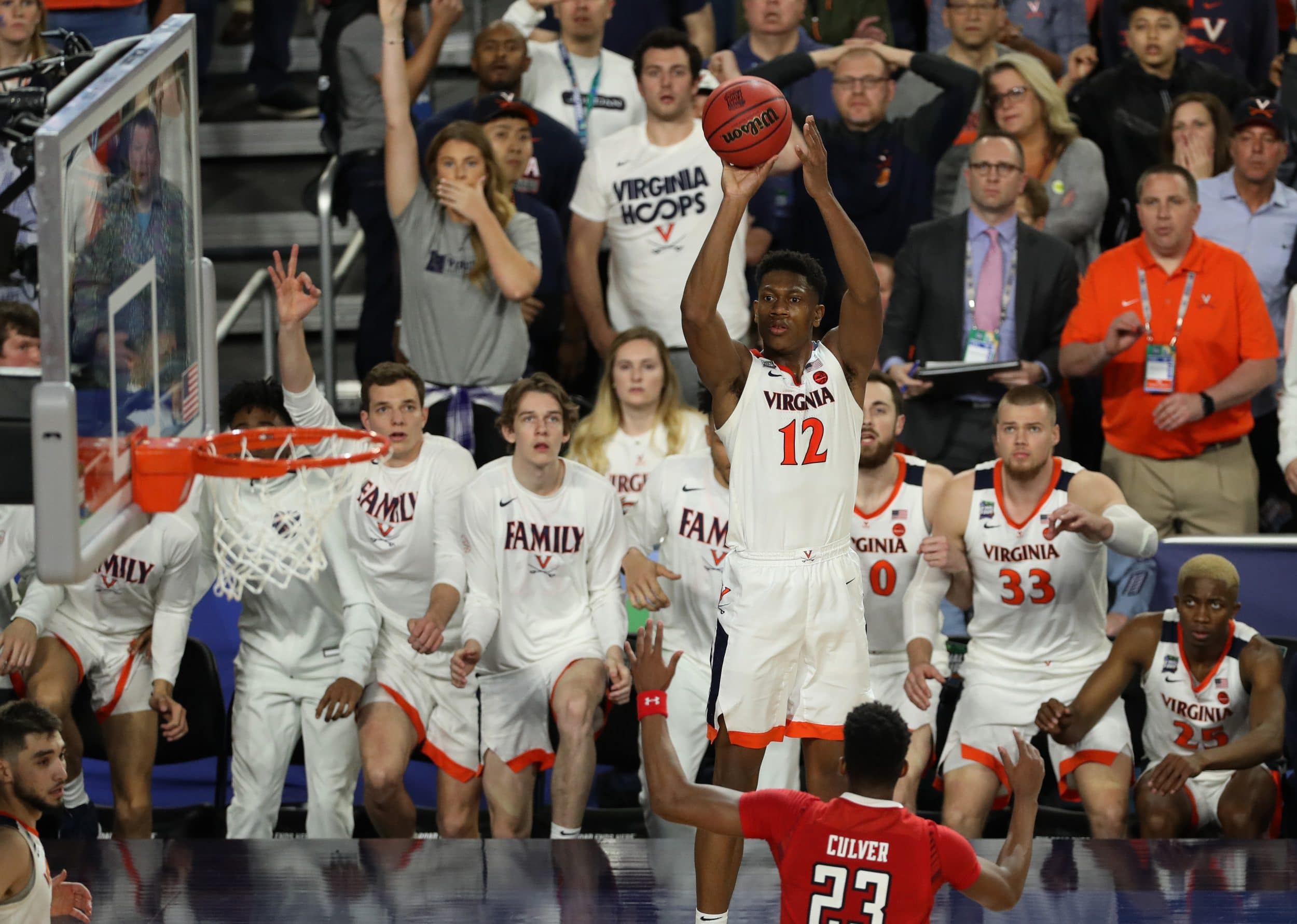 De'Andre Hunter of the Virginia Cavaliers