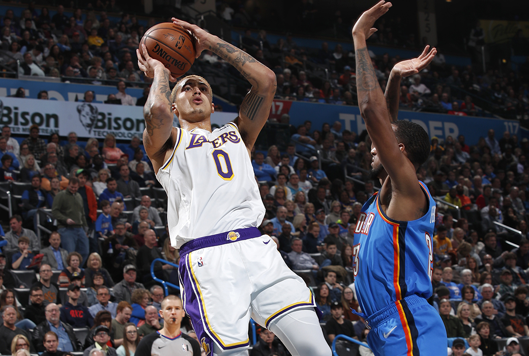 lakers post up