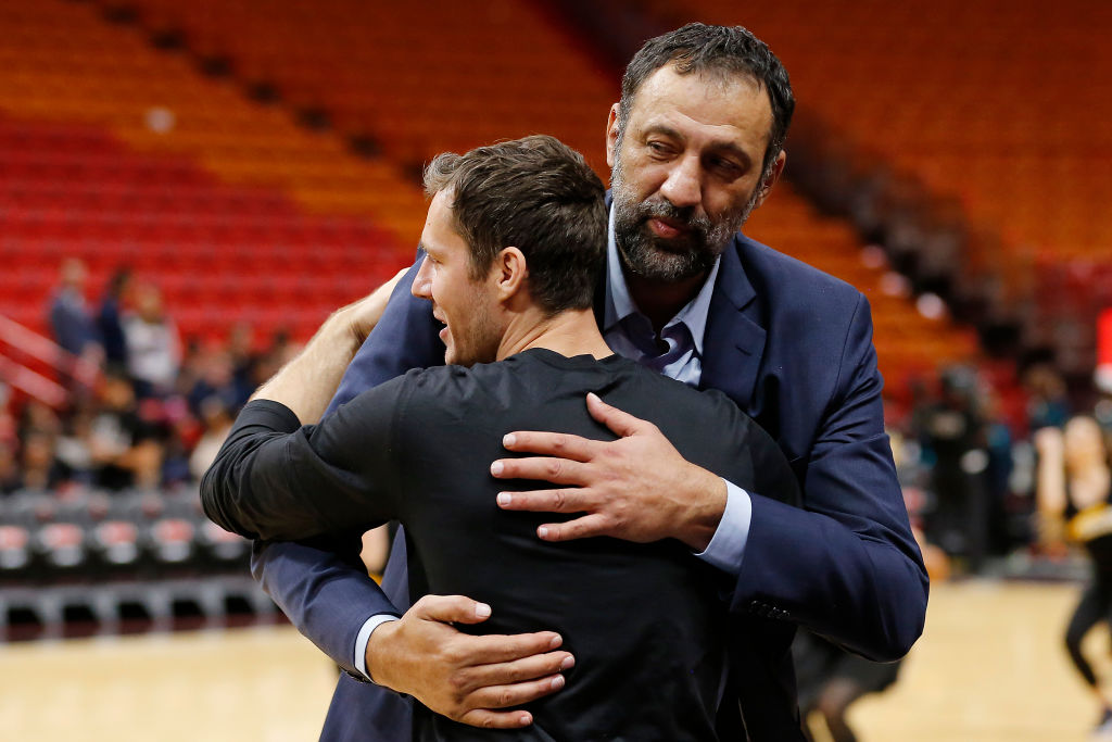 Vlade Divac of the Sacramento Kings