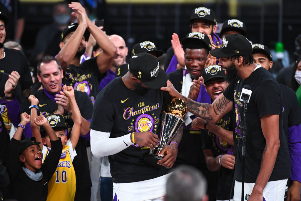 LeBron James and Anthony Davis of the Los Angeles Lakers