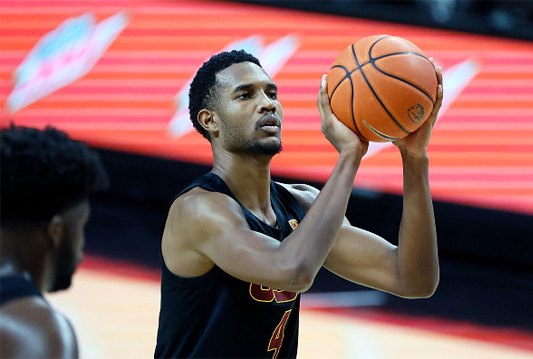 Evan Mobley