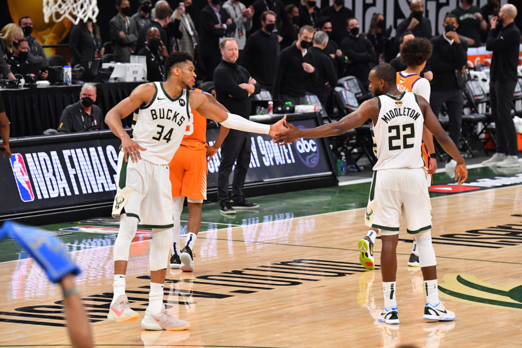 Giannis Antetounmpo, Khris Middleton